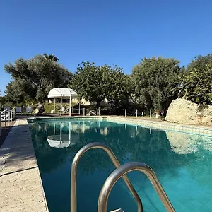 Bed & Breakfast Isola Charm - A Historic Near Punta Del Pero